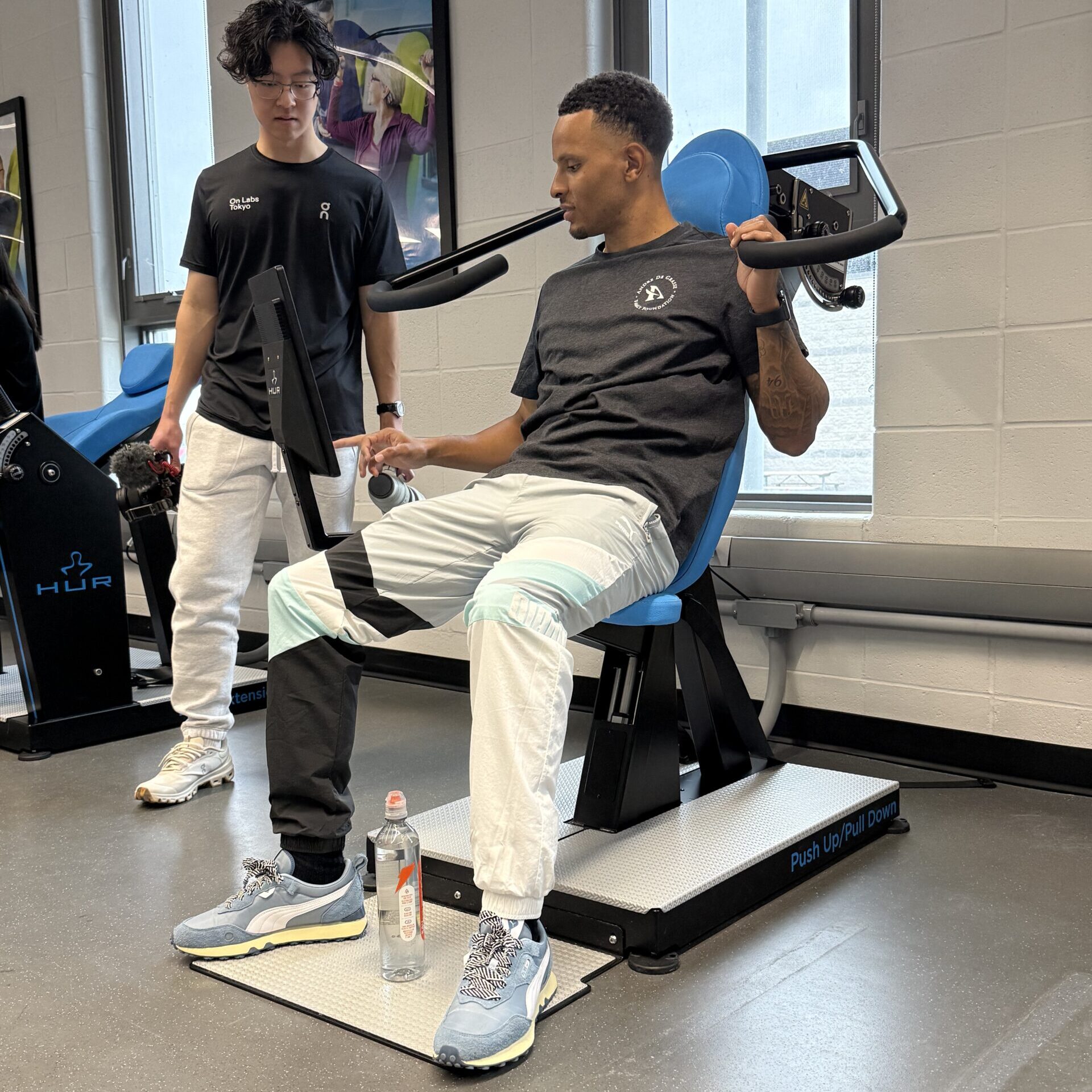 Andre de Grasse on a H.U.R. machine.